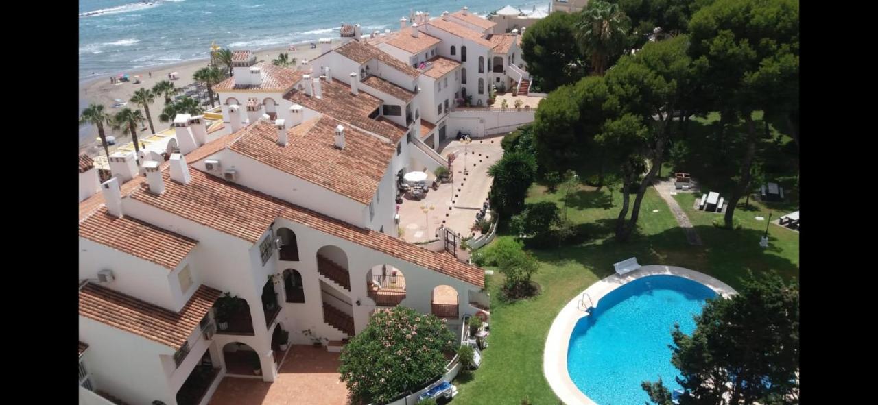 Apartamento Las Gaviotas Beach - Playa - Sea front - Frente al mar Benalmádena Exterior foto